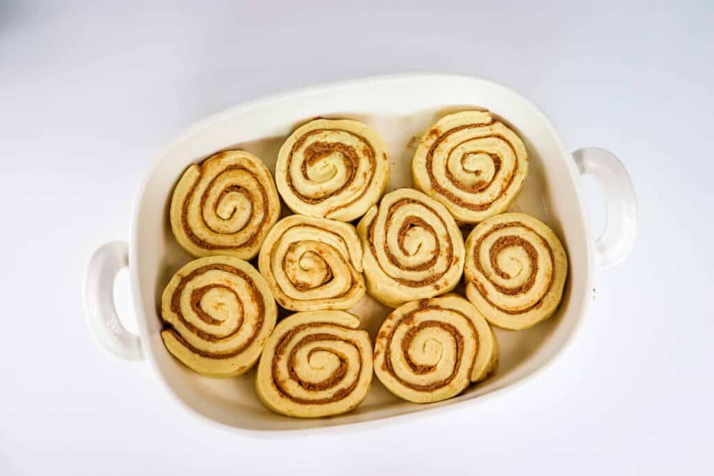 Tips for making canned cinnamon rolls better cinnamon rolls in a baking dish