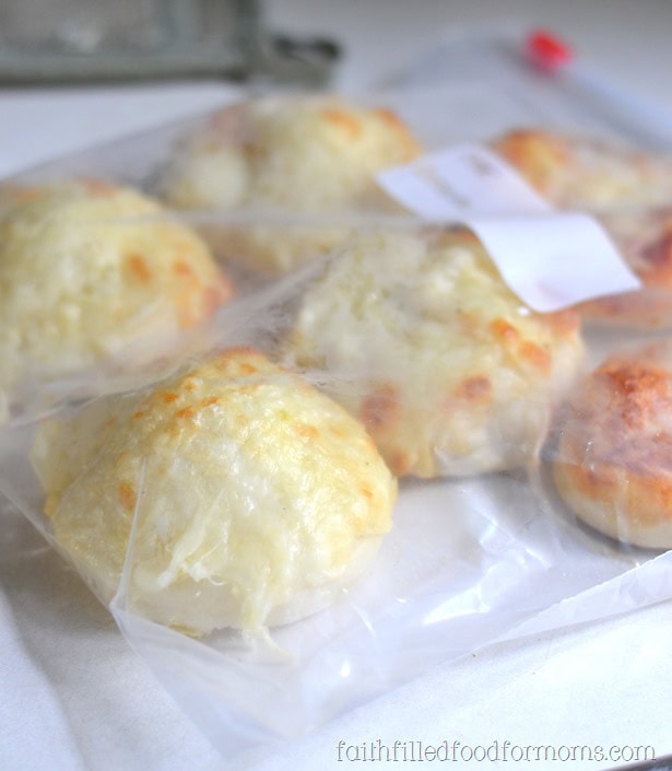 Mini Pizzas With Homemade Pizza Dough Mini Pizzas With Homemade Pizza Dough