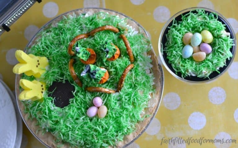 Easy Easter Pie Dessert Decorations