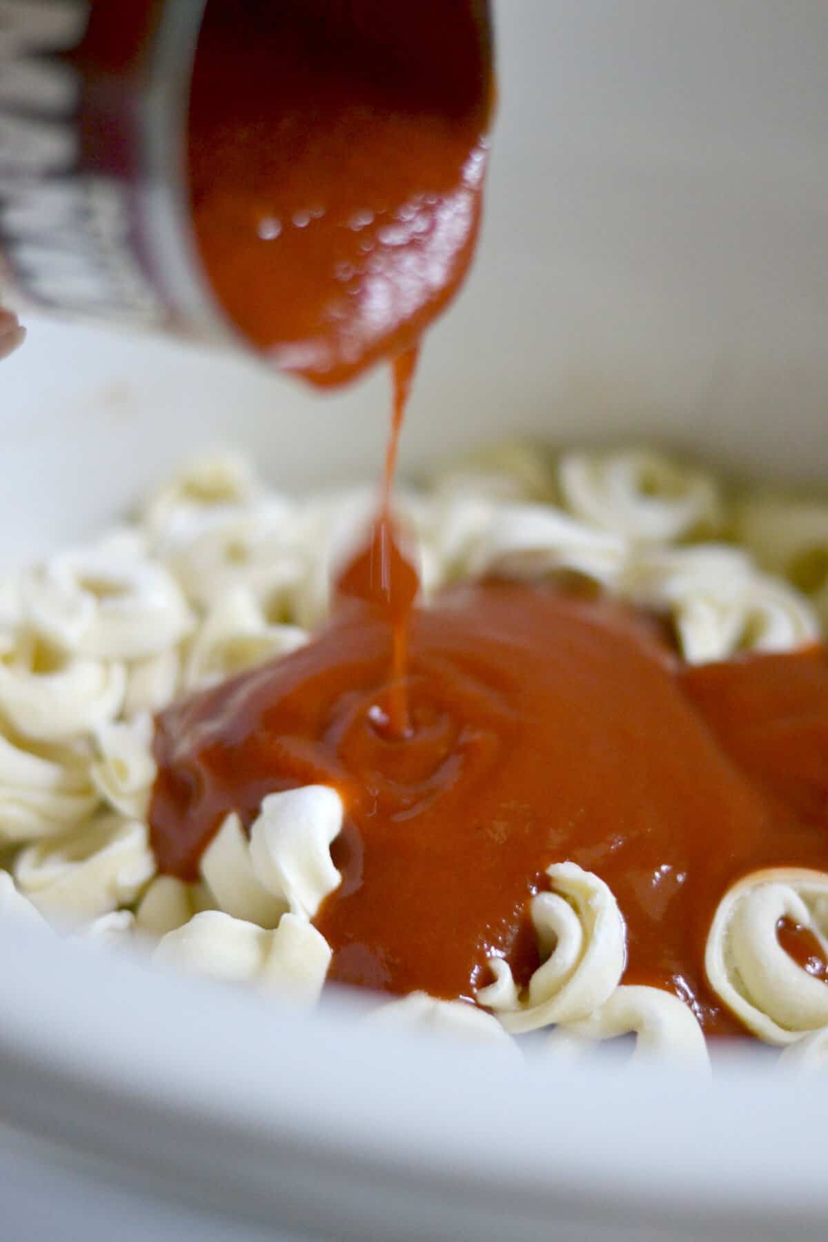 TANGY SLOW COOKER TORTELLINI TANGY SLOW COOKER TORTELLINI