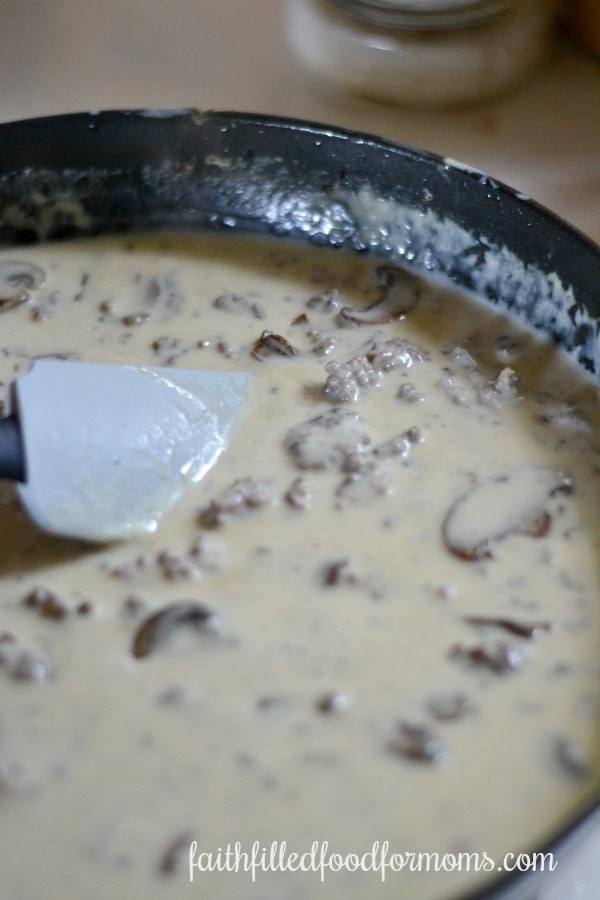 skillet beef stroganoff how to make easy beef stroganoff